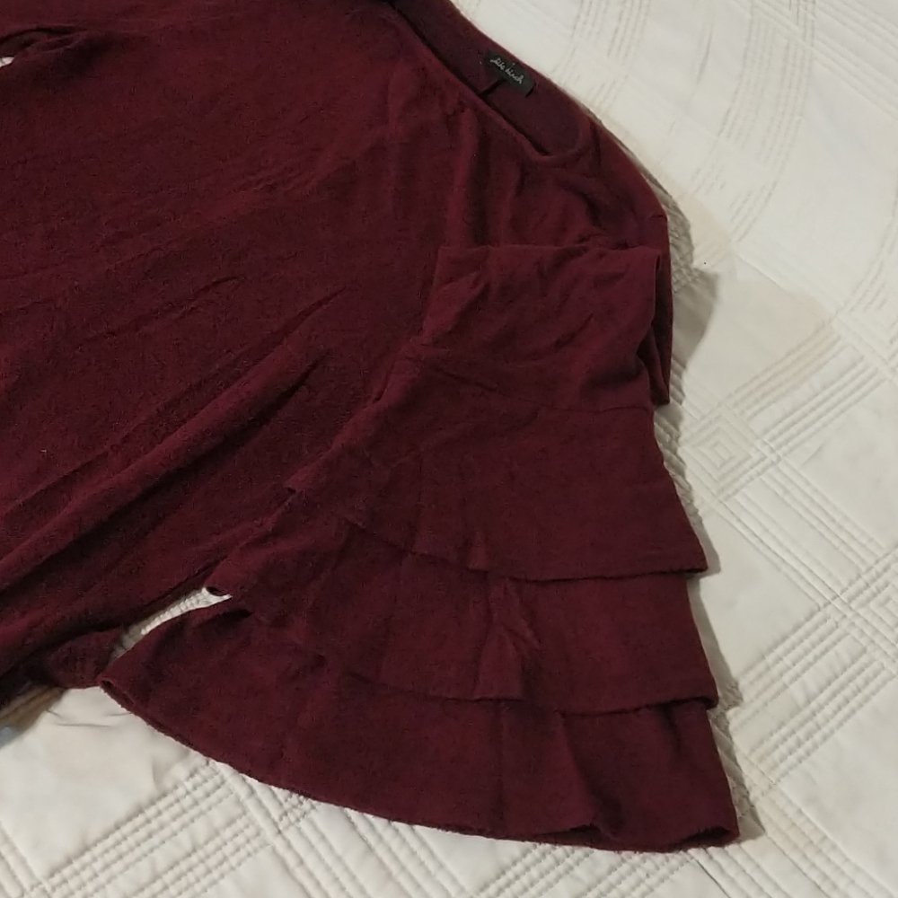 White Birch M long sleeve Ruffles